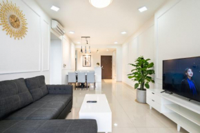 3BR THE TRESOR LUXURY APARTMENT HIGH FLOOR